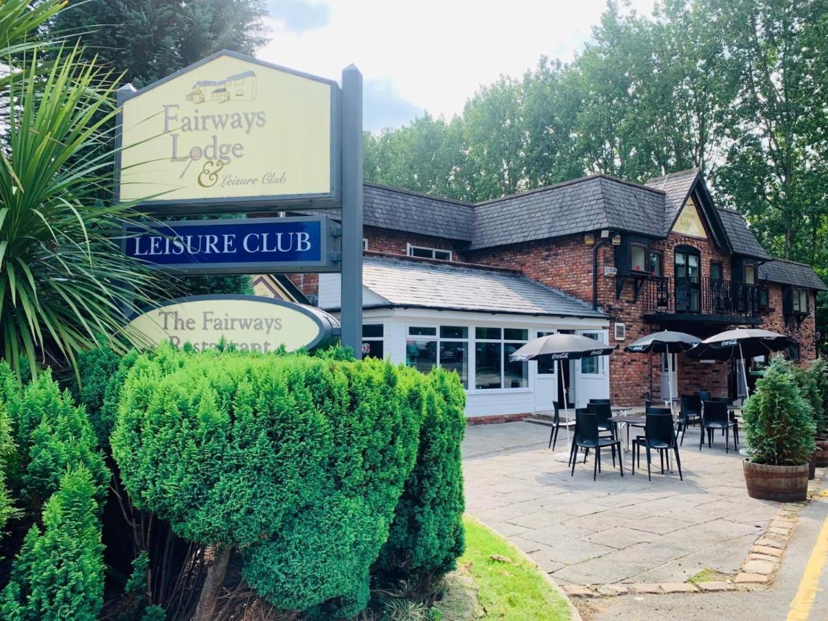Fairways Lodge & Leisure Club Prestwich Exteriör bild